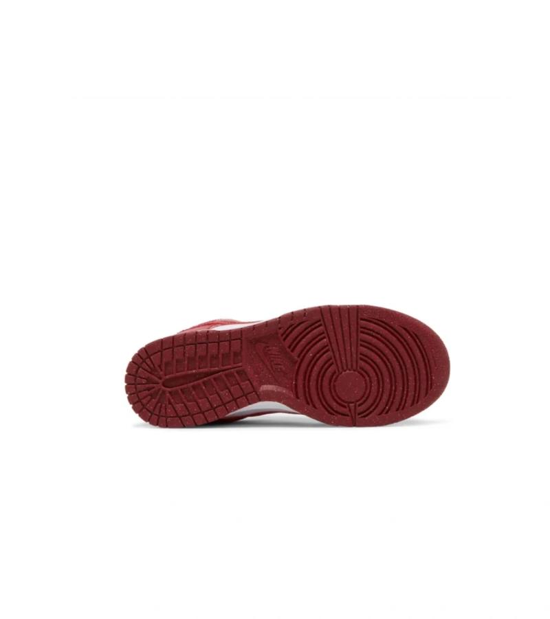 Dunk Low Next Nature 'Gym Red'