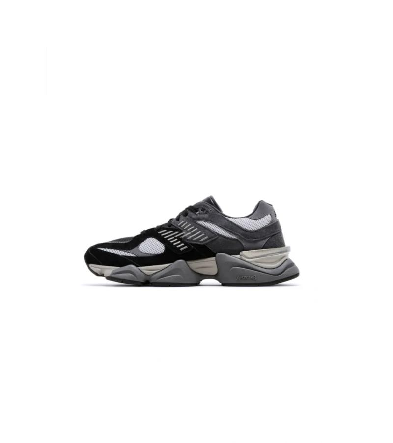 9060 'Black Castlerock
